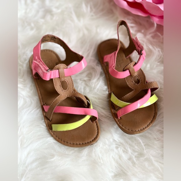 3/$20 Girls Carters Sandals Size 11c - Picture 2 of 3